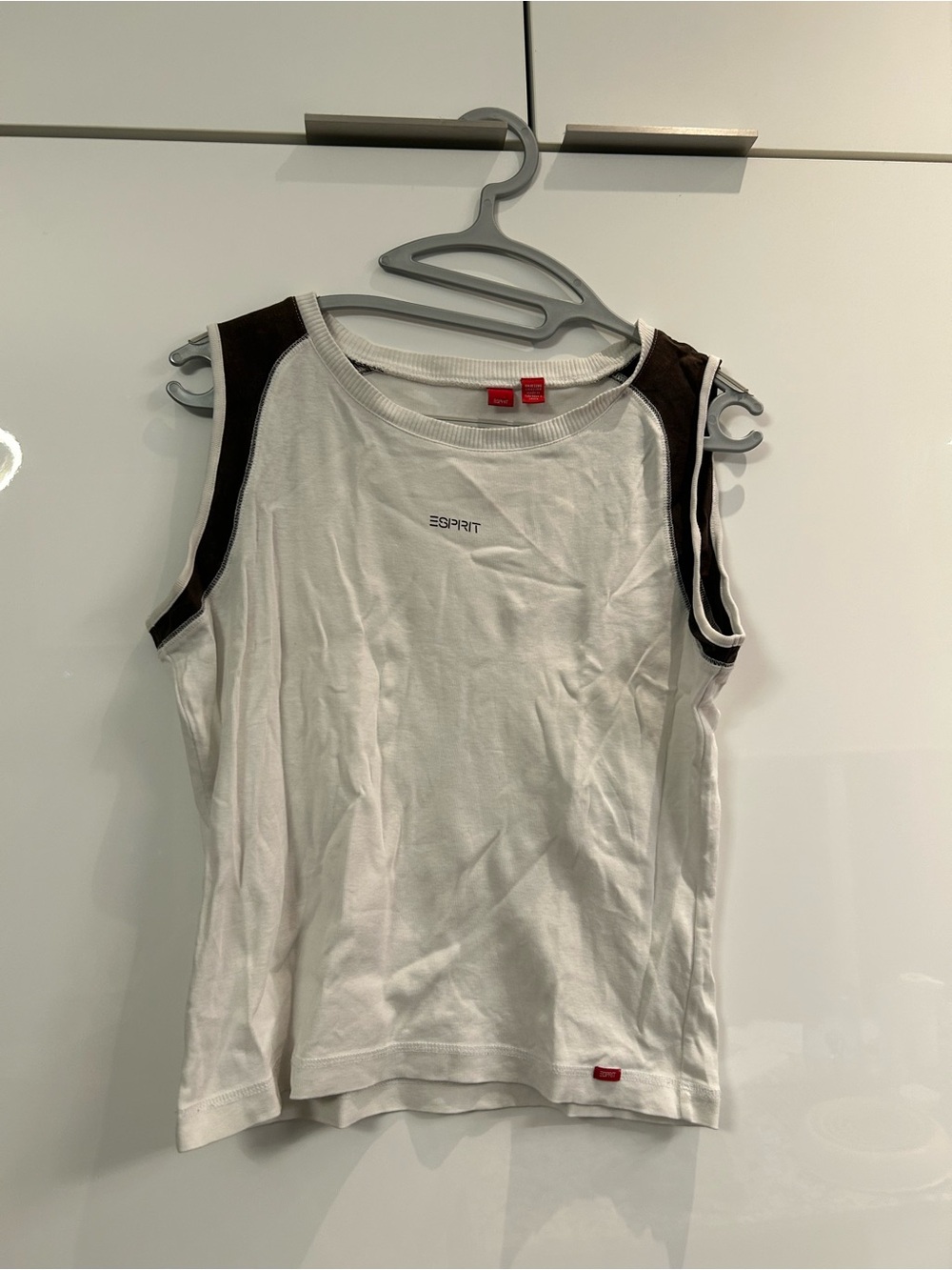Esprit White Tank with Black Shoulder Panels